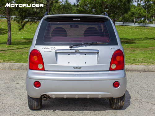 Imagen 4 de 25 de Chery Qq3 Confort 1.1 Extra Full | Permuta / Financia