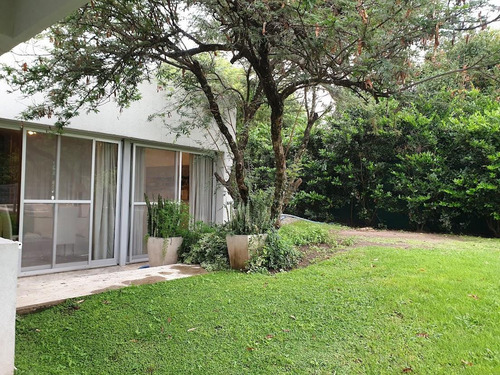 Casa En Cinco Lomas