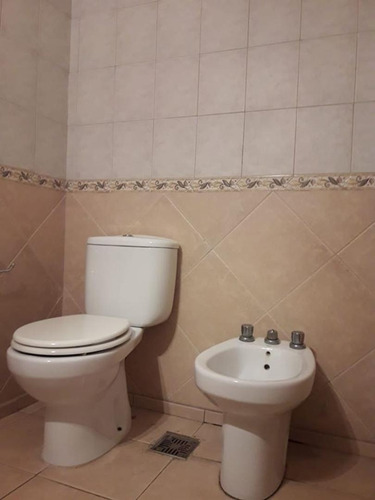 Imagen 3 de 18 de Venta De Duplex 71 Entre 6 Y 7 Dos Dorm