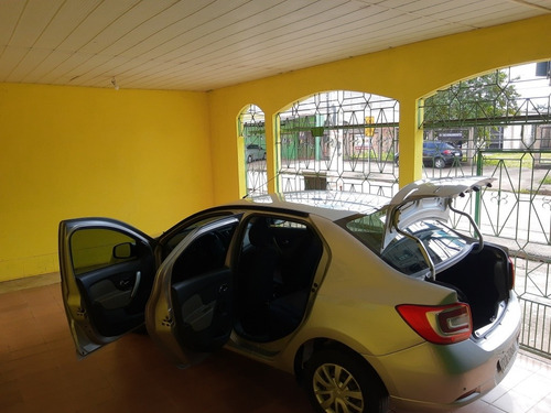 Renault Logan 2016 1.0 16v Expression Hi-flex 4p