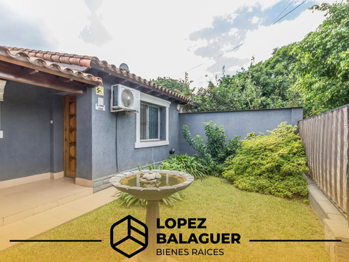 Casa En Ciudad Evita - 2 Dormitorios Mas Escritorio - Apto Credito - Quincho Y Pileta