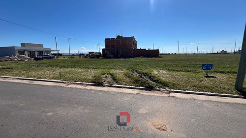 Lote En Campos De Manantiales (apto Duplex)