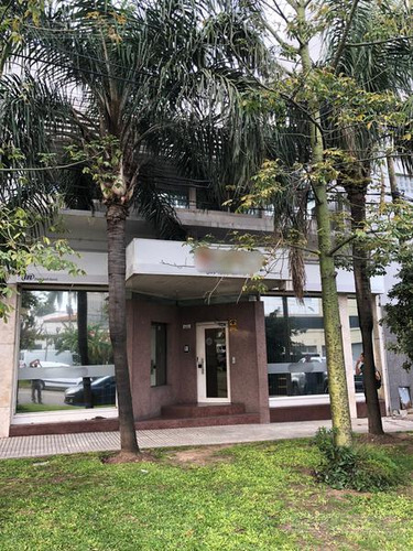 Excelente Deposito/oficina/local - Munro