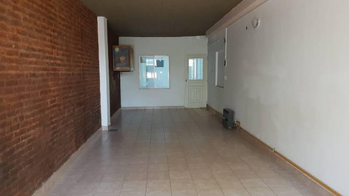 Amplio Departamento De 2 Ambientes