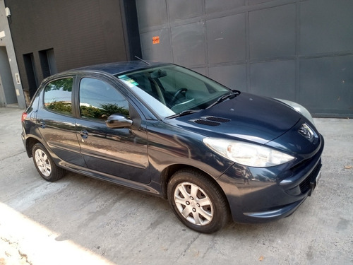 Imagen 14 de 15 de Peugeot 207 2014 1.4 Sedan Allure 75cv