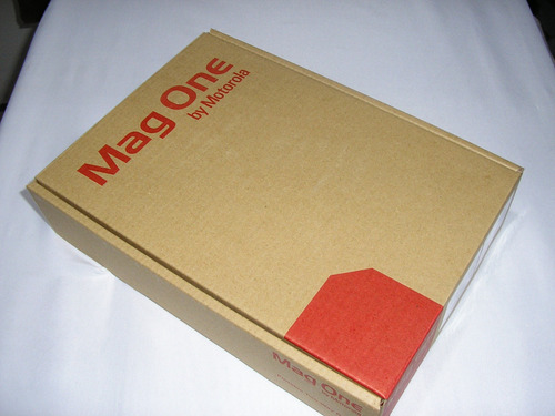 Radio Portatil Motorola Mag One A8, Uhf, Incluye Audifono Negro Uhf