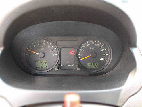 Ford Fiesta 1.0 Mpi Supercharger Sedan 8v Gasolina 4p