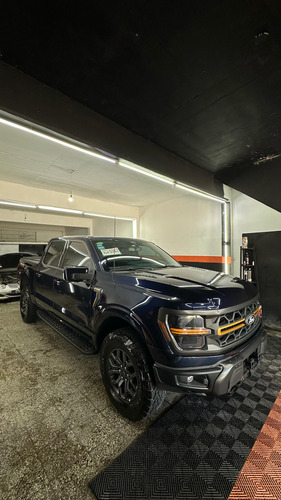 Ford F-150 5.0L V8 Tremor 4X4 At