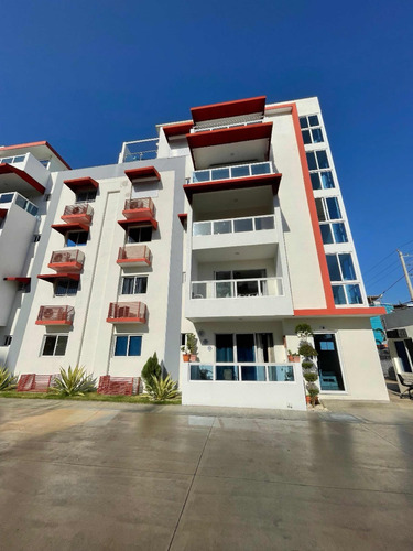 Vendo Apartamento De 3 Habitaciones En El Ensanche Isabelita