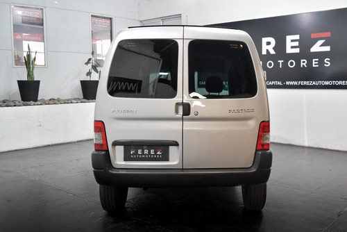 Imagen 5 de 13 de Peugeot Partner Confort 1.6 Hdi 2019 Diesel Color Gris Impec