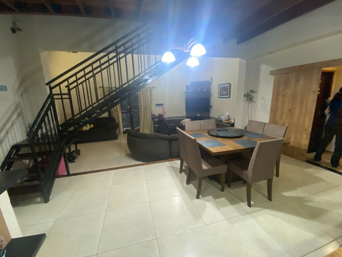 Imagen 10 de 28 de Hermosa Casa En Venta En Cambyreta