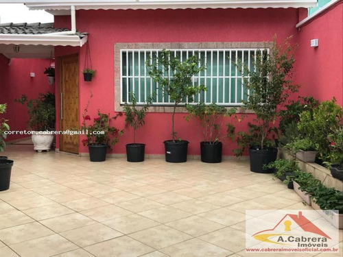 Imagem 3 de 15 de Casa Térrea Para Venda Em Guarulhos, Gopoúva, 3 Dormitórios, 3 Suítes, 4 Banheiros, 3 Vagas - 222000 Ca_2-934100