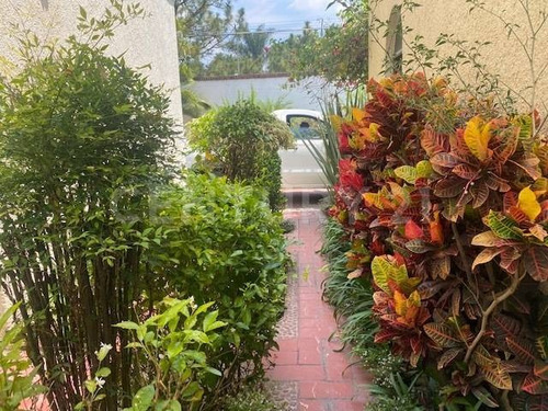 Imagen 3 de 27 de Se Vende Residencia De Lujo En Pablo Neruda, Zapopan, Jal.