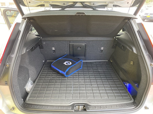 Imagen 14 de 15 de Volvo Xc40 Momentum Ii 2.0 Turbo