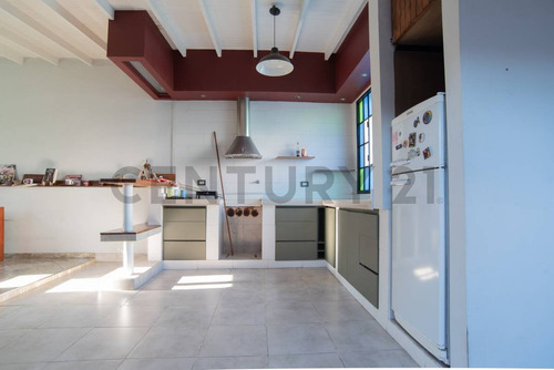 Venta De Ph Con Entrada Independiente En Lanús Este Centro. Apto Crédito! Bajó De Precio!