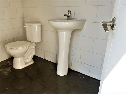 Casa En Venta De 4d 3b, En La Calera. Región De Valparaíso.