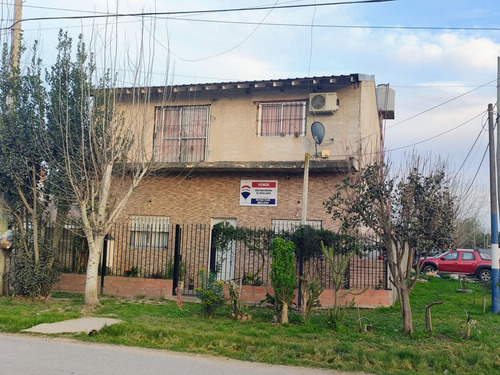 Venta Casa 5 Amb Tristán Suarez Parrilla/cochera.