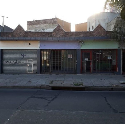 Imagen 2 de 6 de Venta De 3 Locales Al Frente