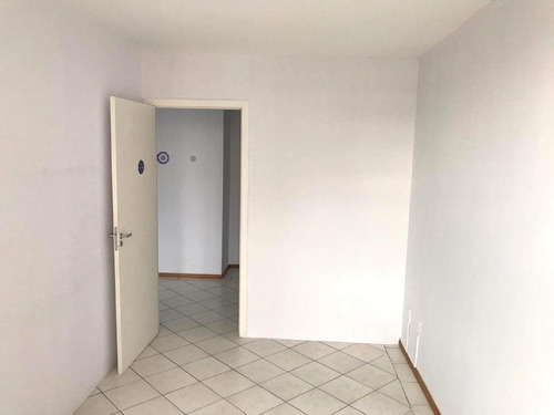 Imagem 6 de 12 de Sala Com Vista Livre E 1 Vaga De Garagem! - Sa0756