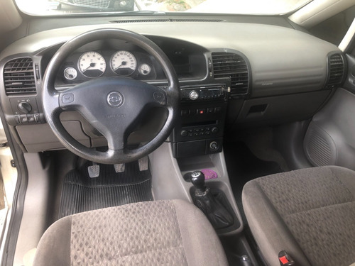 Zafira Elegance 2005 8v 2.0 Manual