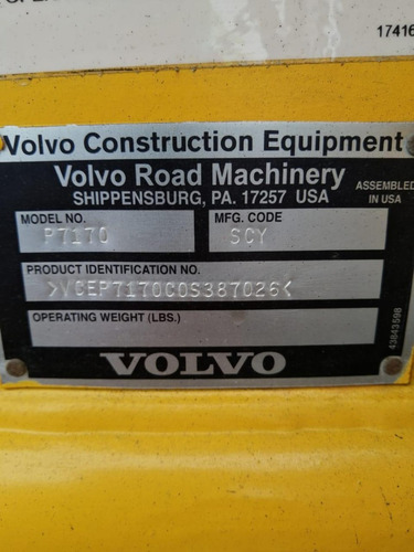 Imagen 6 de 6 de Pavimentadora Volvo P7170 2014