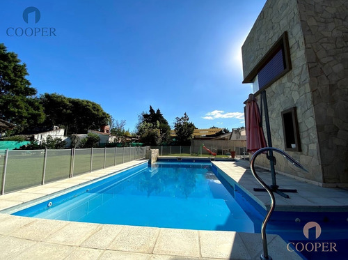 Imagen 26 de 30 de Casa De Categoría En Venta, Villa Belgrano, Córdoba. 4 Dormitorios