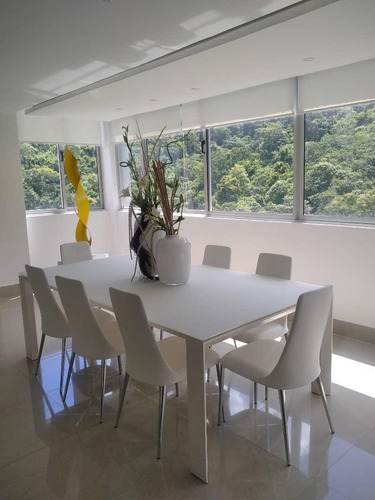 Apartamento En Mañongo, Urb. Piedras Pintadas, Resi. Las Cumbres. Duplex. Zc.o