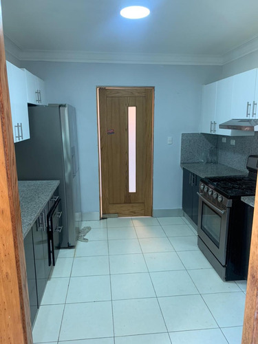 Vendo Apartamento Con Vista Al Mar En La Av. España, Santo Domingo Este, República Dominicana