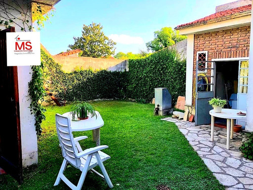Ohiggins Y Carvajal. Lote Propio. Casa Con Jardín + 2 Amb C/ Terraza.