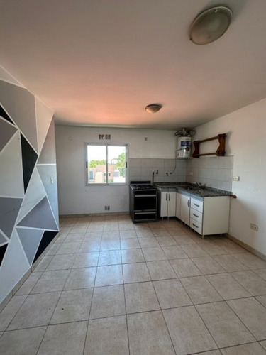Departamento En Alquiler A Metros Del Coto De Temperley!!! Huergo 740 Depto 02