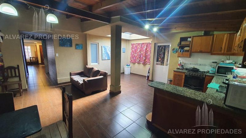 Imagen 15 de 30 de Casa 4 Ambientes Venta Ituzaingo