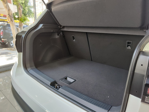 Imagen 5 de 25 de Volkswagen T-cross 200 Tsi Highline At Entrega Inmediata 0km