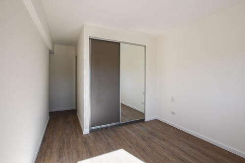 Venta - Departamento De Un Dormitorio Con Amenities En Avenida Pellegrini, Rosario