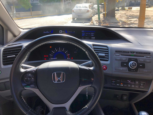 Imagen 4 de 13 de Honda Civic 2012 1.8 Lxs Mt