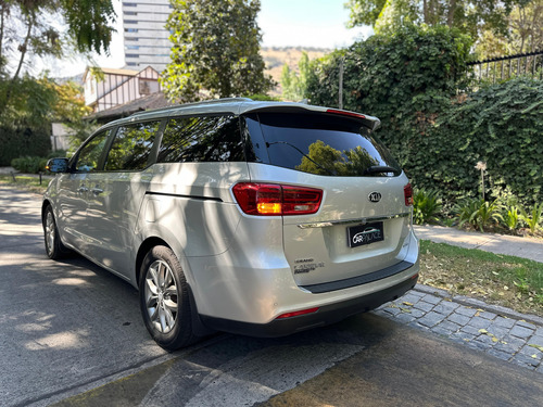 Kia Carnival 2.2 Ex 2020