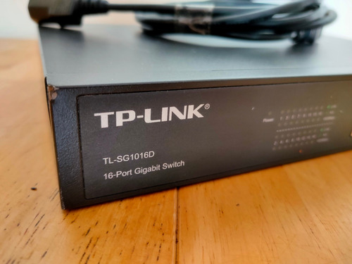 Imagen 4 de 4 de Switch 16 Puertos Tp Link