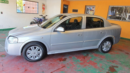 Imagen 8 de 15 de Chevrolet Astra 2.0 Gls Con Gnc