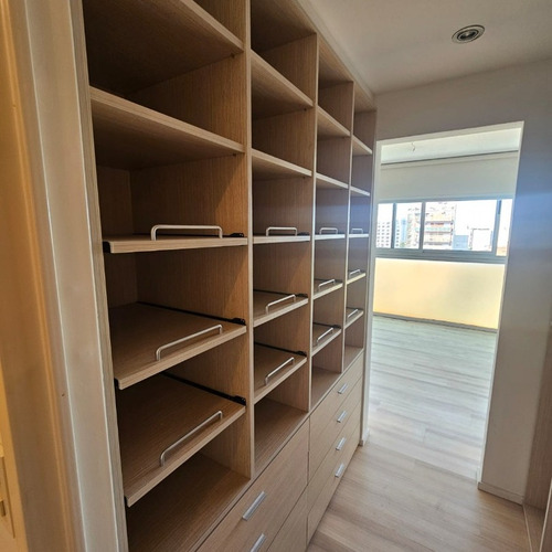 Piso En Venta En San Martín Con 2 Cocheras Cubiertas