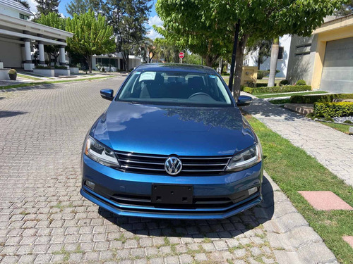 Imagen 4 de 11 de Volkswagen Jetta 2018 2.5 Comfortline Tiptronic At