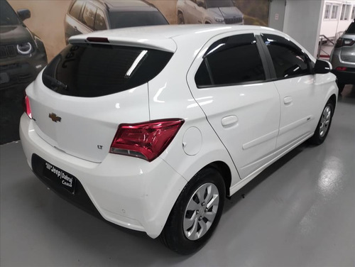 Chevrolet Onix 1.0 MPFI LT 8V FLEX 4P MANUAL