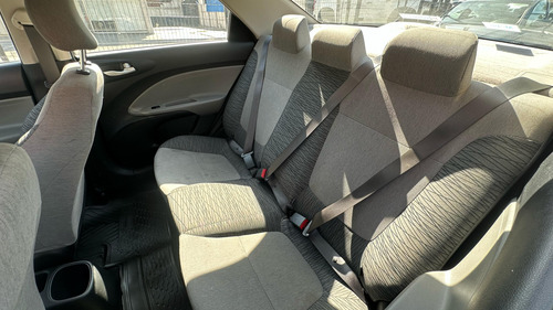Kia Soluto 1.4 Ex Mt Srf Full