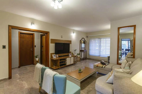 Chalet De 5 Amb Venta En Monseñor Juan Chimento 46 (lomas De Zamora)