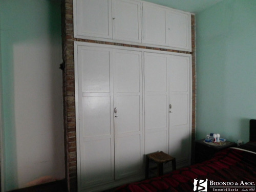 Imagen 8 de 15 de Casa De 2 Dormitorios Con Local Al Frente
