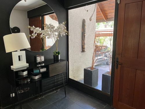 Excelente Casa Con Gran Jardin