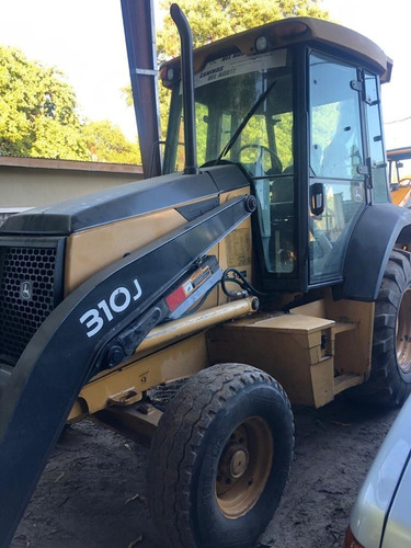 John Deere 310j