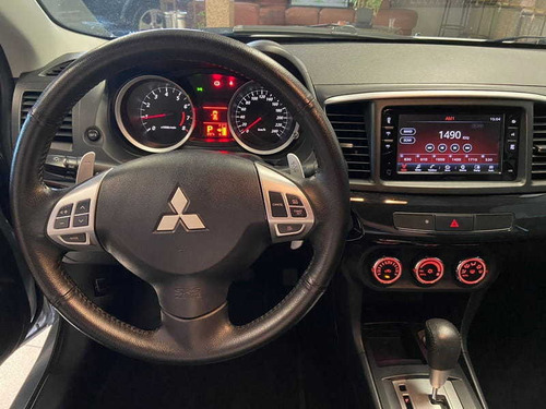 Imagem 9 de 14 de Mitsubishi Lancer 2.0 Hl 2.0 Cvt 2019
