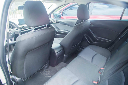 Mazda 3 Touring Mecanico Sedan 2.0cc 2017