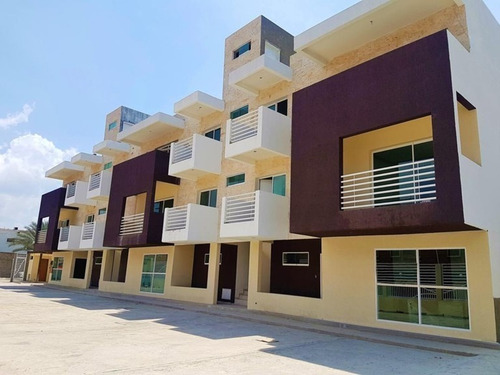 Imagen 11 de 12 de Cd - Venta Townhouse Colinas Del Neverí Nueva Barcelona