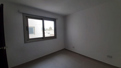 Imagen 8 de 13 de Exelente Construcción En Piriápolis