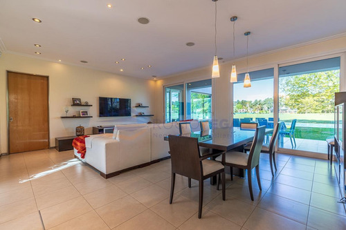 Imagen 10 de 30 de Hermosa Casa Al Polo En Venta San Diego Country Club - Moreno